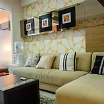 Luxurious 1Br At Dago Suites Apartment By Travelio
