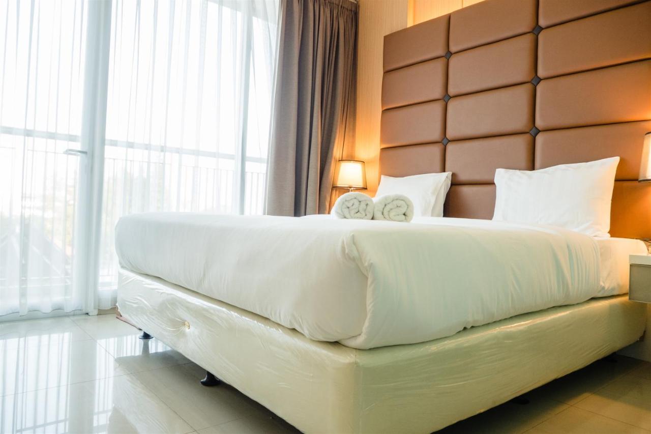 Apartemen Luxurious 1br At Dago By Travelio